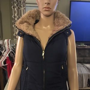Love Tree Navy faux fur vest small